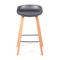 Hazte con el Taburete Nórdico en Madera de Haya - Mueble Design