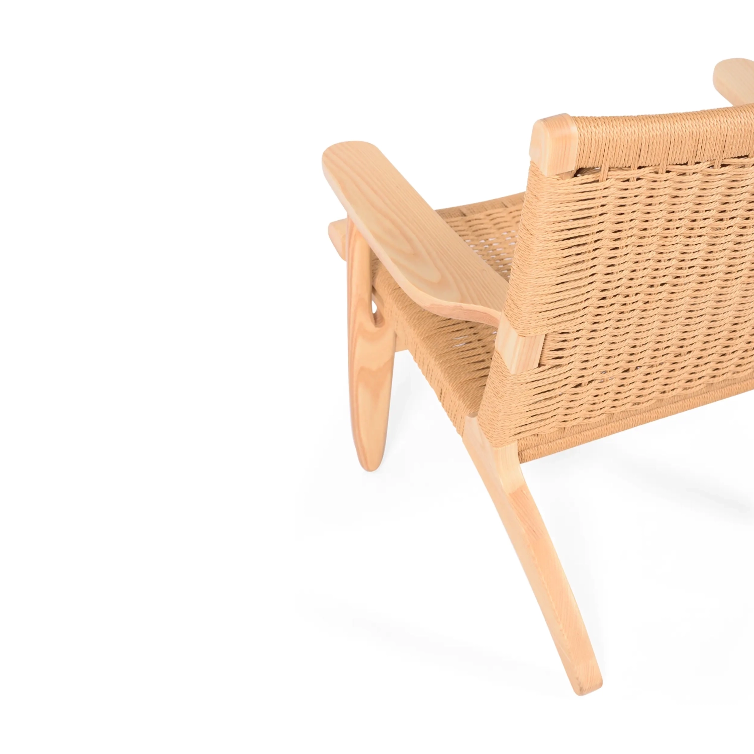 Fåtölj Catani CH25 | Skandinavisk design i ask och naturrep