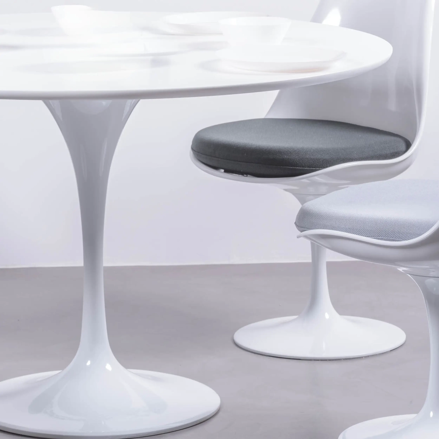 Inspirační tulipánový jídelní stůl 100 cm - jídelní stůl - designový nábytek