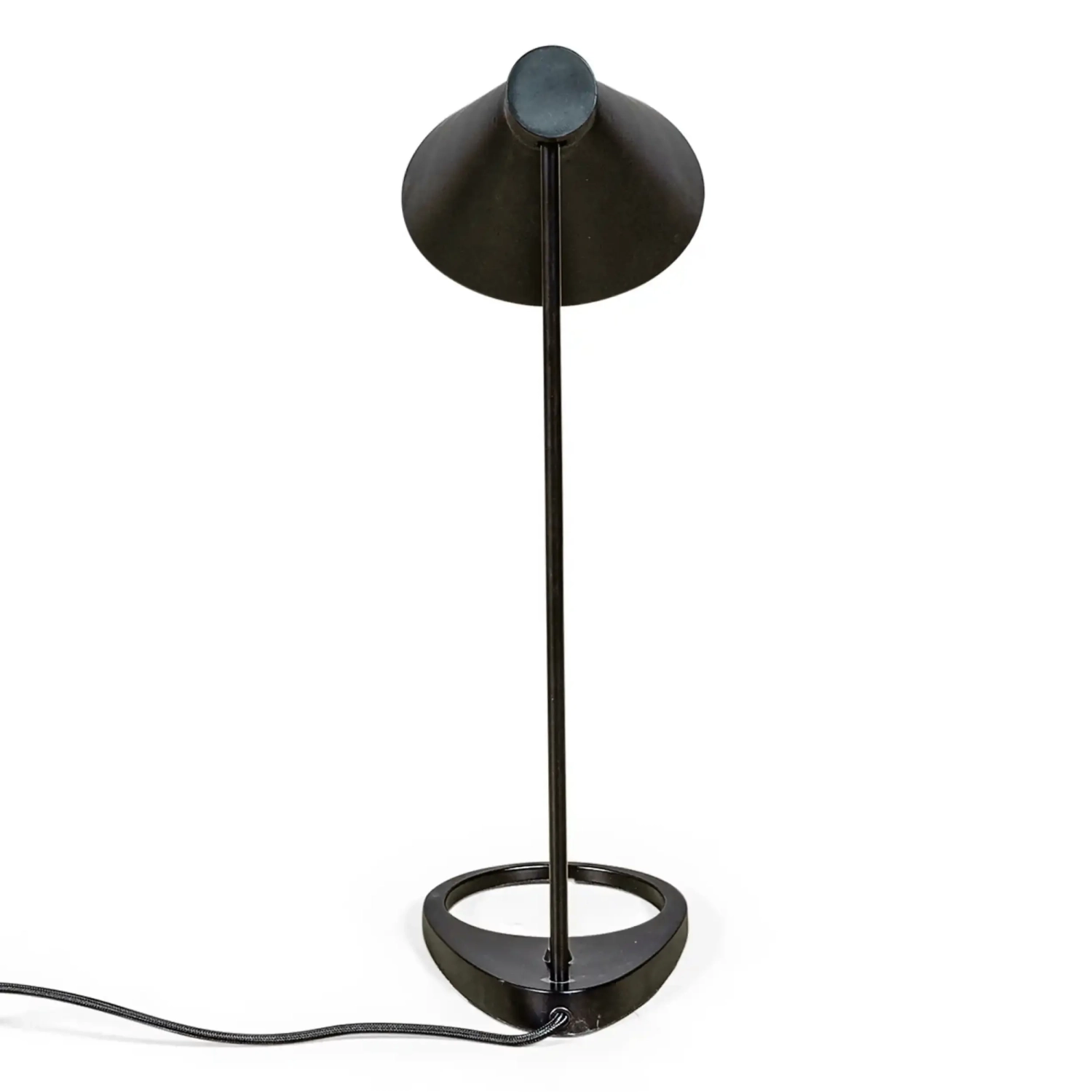 Lampa stołowa Jhon | Stalowy design inspirowany Arne Jacobsenem