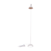 Candeeiro de pé Jhon | Design inspirado em Arne Jacobsen em aço