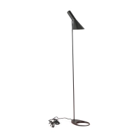 Jhon golvlampa i stål med Arne Jacobsen-inspirerad design