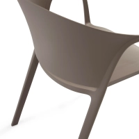 Design-tuoli sisä- ja ulkokäyttöön - Alpstone