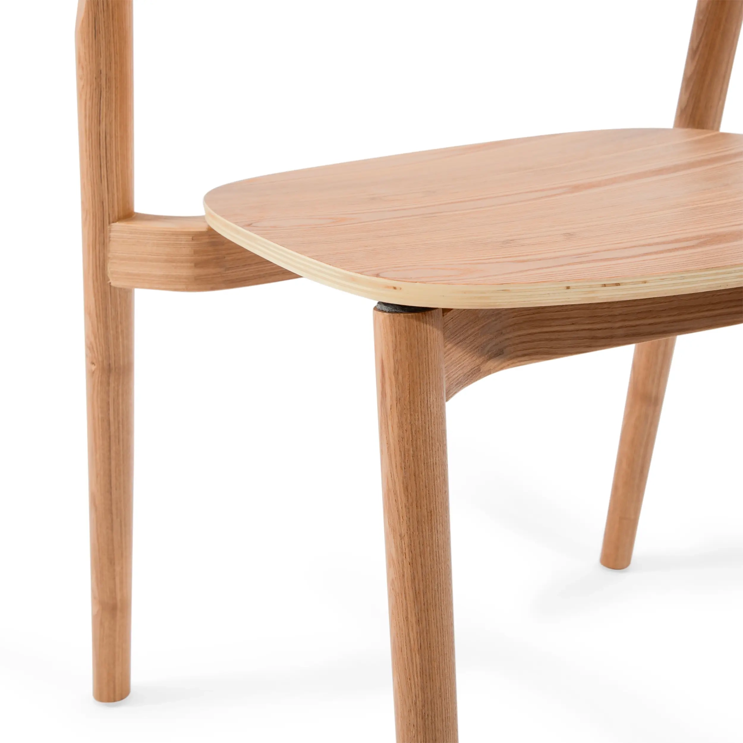 Ruokapöydän tuoli Notorius luonnon saarni | Elegantti design skandinaavinen