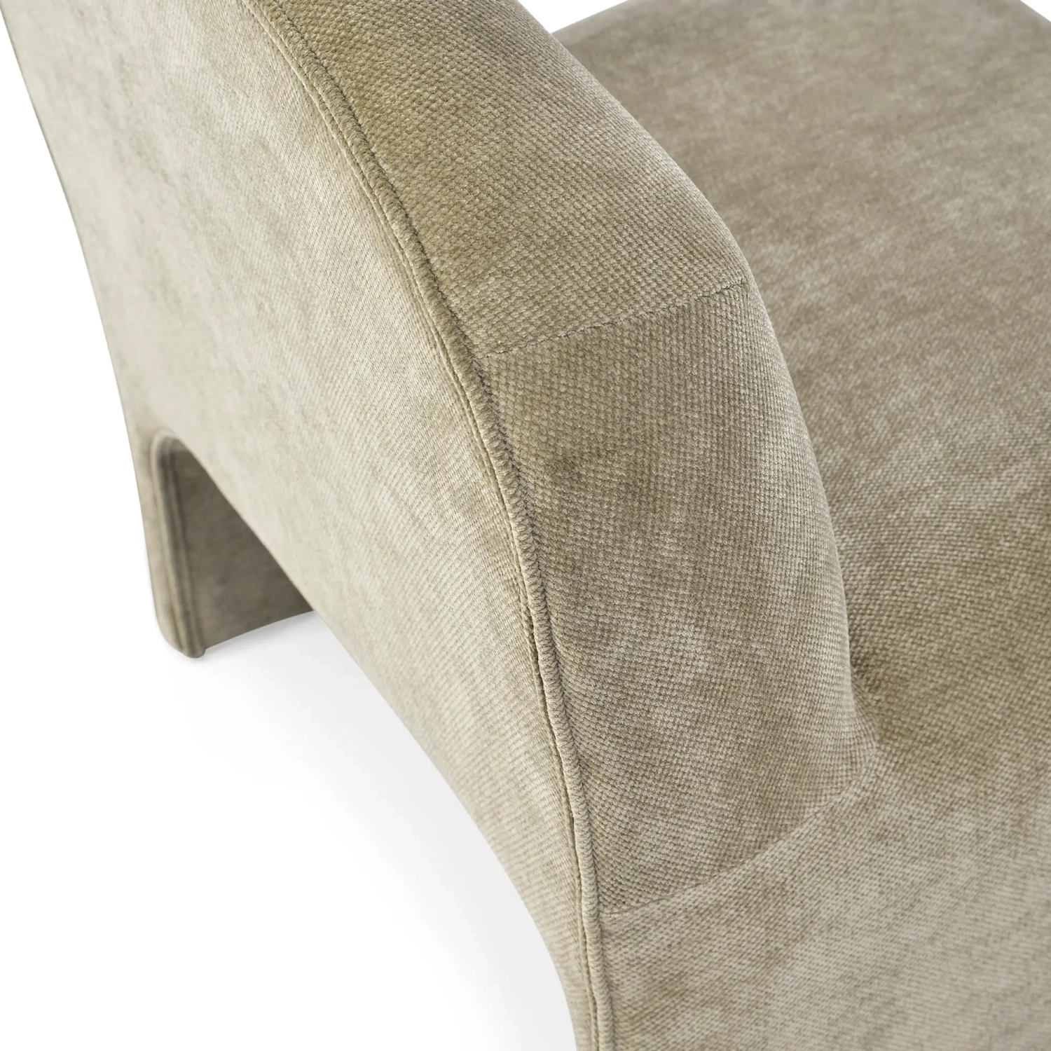 Poltrona imbottita di design Basel, stile minimalista e confortevole