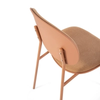 Ergonomická stohovatelná jídelní židle Carlotta | Moderní čalouněná židle