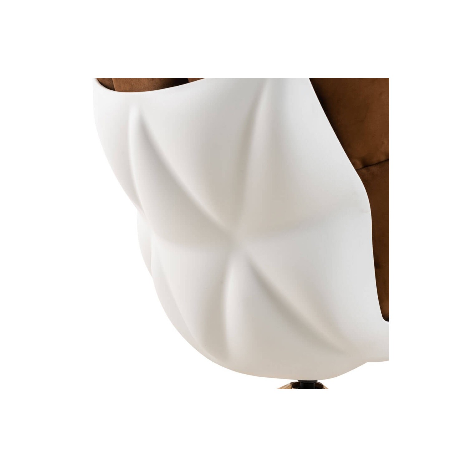 Réplica da poltrona de design Husk da magnífica designer Patricia Urquiola