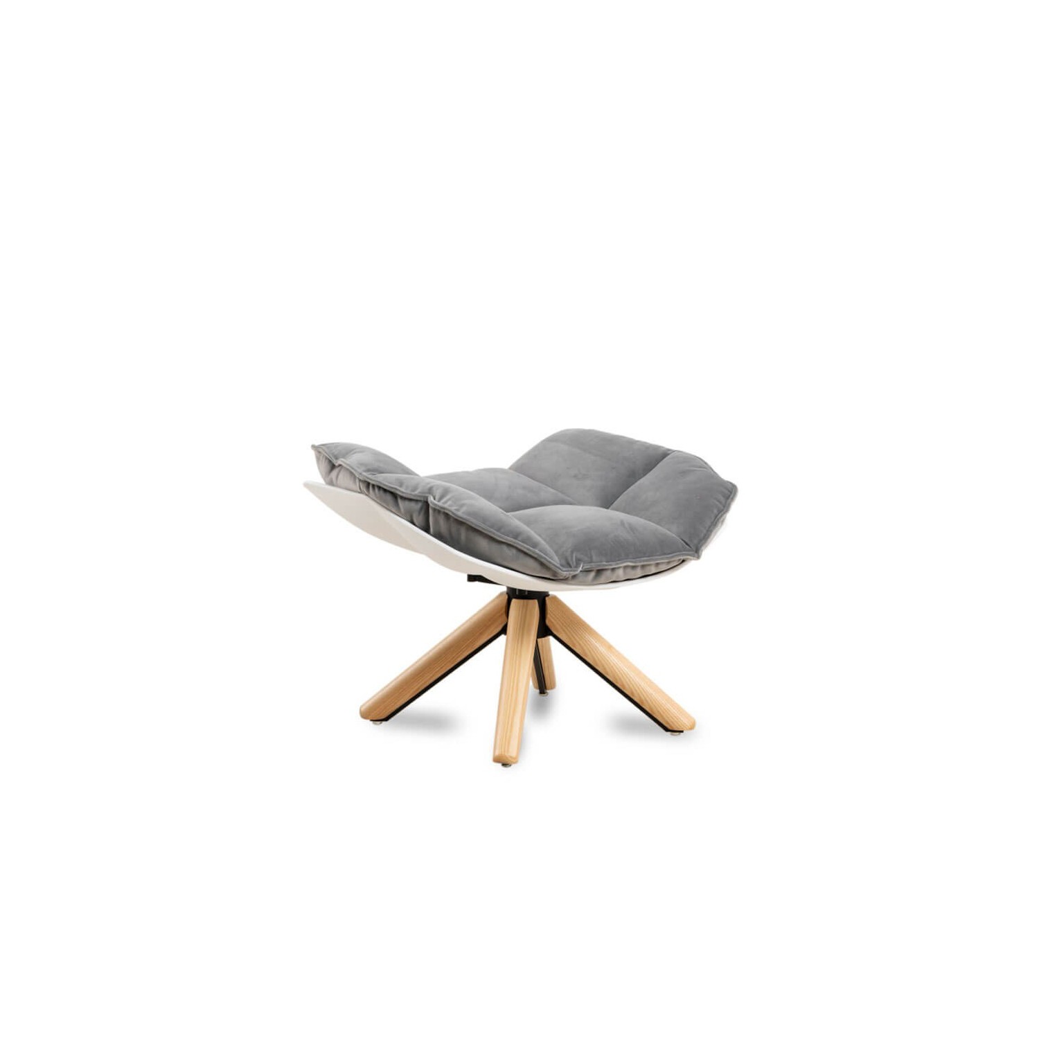 Replica van de Design fauteuil Husk Fauteuil met voetensteun van de magnifieke ontwerper Patricia Urquiola