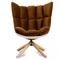 Replika designového křesla Husk Křeslo s podnožkou od skvělé designérky Patricie Urquioly