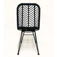 Cadeira Le Midi em rattan adequada para exterior